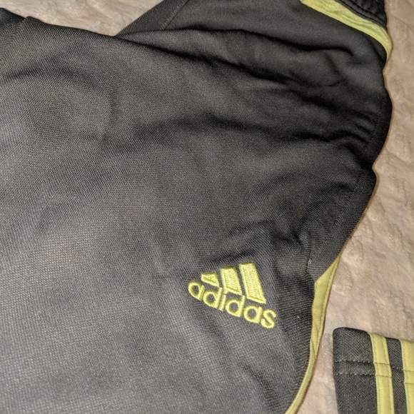 Adidas climacool grey and yellow soccer pants - Picture 4 of 8